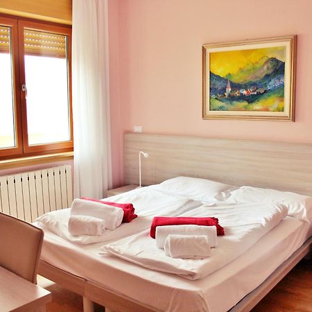 Adriatico Rooms Tarvisio Bagian luar foto